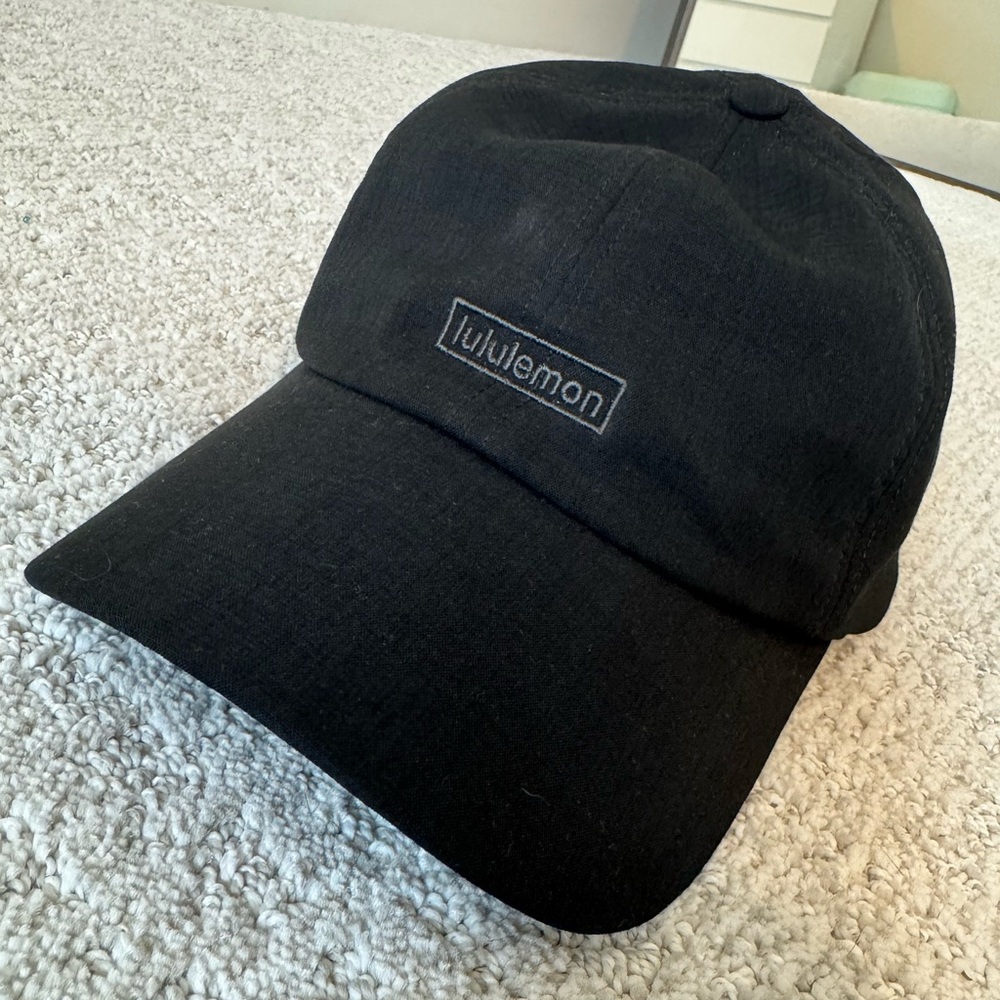 Lululemon Classic Black Unisex baseball hat